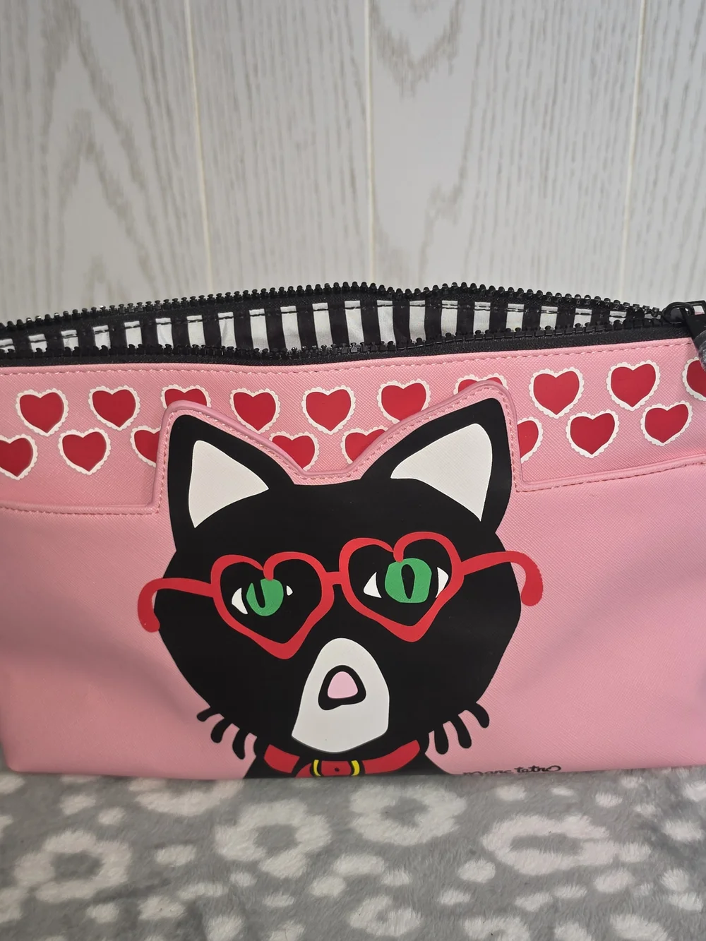 Marc Tetro adorable pink